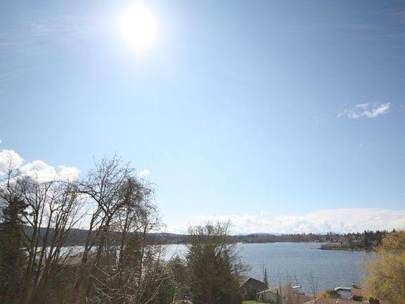 Lake Whatcom Views from almost everyroom in the home