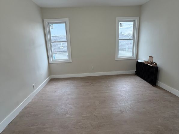 118 Hendricks Ave #1