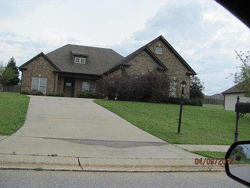 1st image of 209 Farmingdale Trce