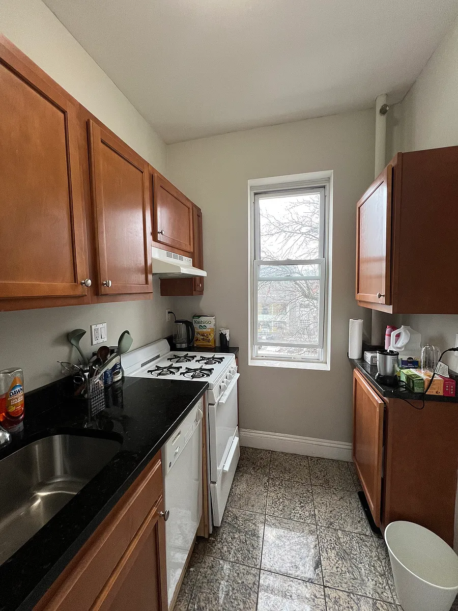 Building Photo - 1193 Commonwealth Ave #19