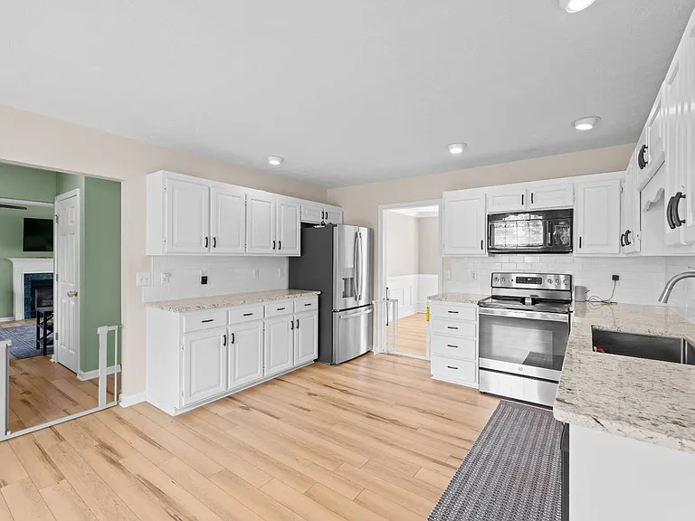 48 Boyington Blvd — Photo 16