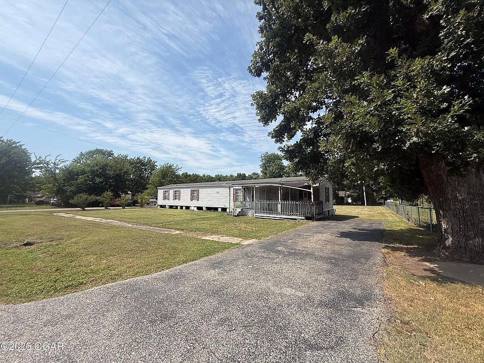 1st image of 512 W Magnolia St