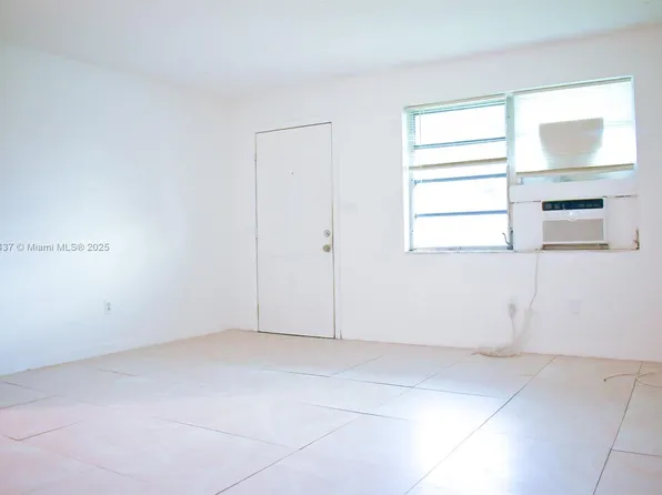 2265 NW 98th St #2265, Miami, FL 33147