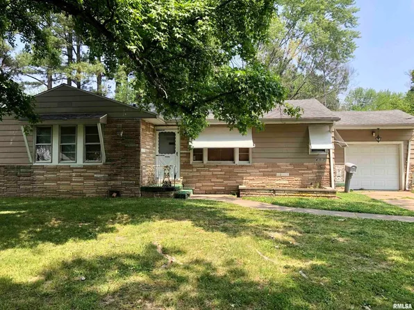 407 Charlotte Rd, Marion, IL 62959