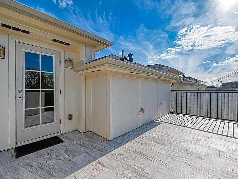 3406 La Branch St — Photo 11