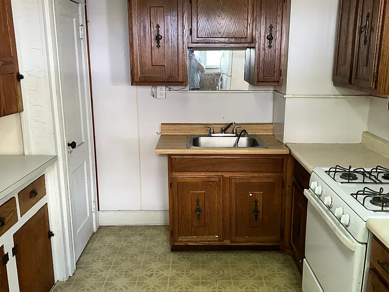 28 Jackson St #2 — Photo 15
