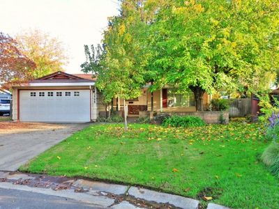 2908 Crescent Ct, Sacramento, CA, 95825