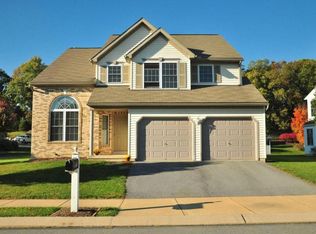 3327 Greenridge Dr, Mountville, PA 17554