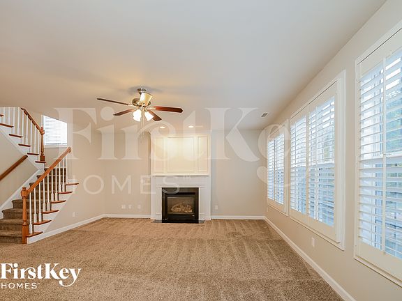 3rd image of 504 Hassellwood Dr