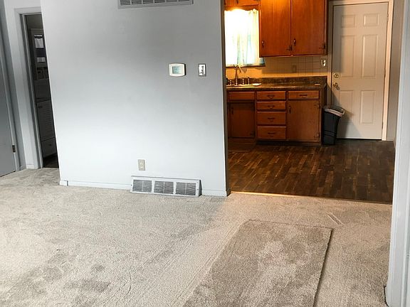 3rd image of 3031 N 48th St #3031