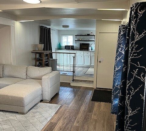 5th image of 105 Cox #16