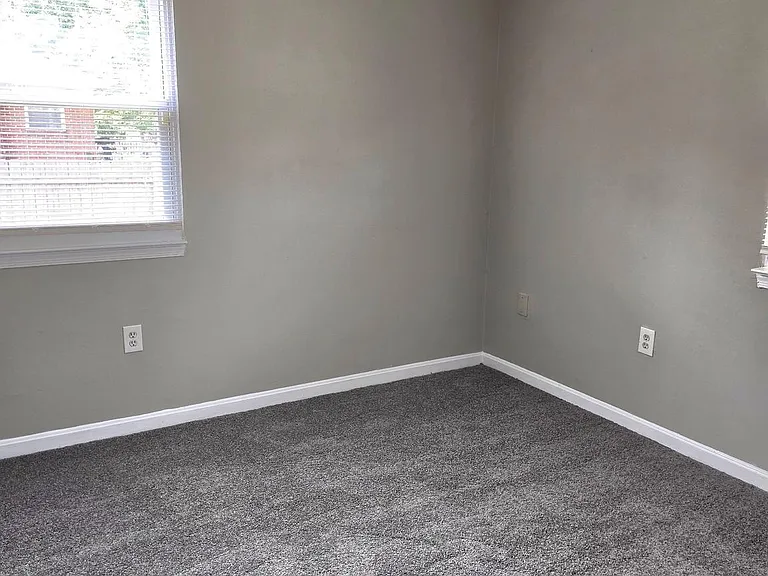8313 Gibbons Dr — Photo 17