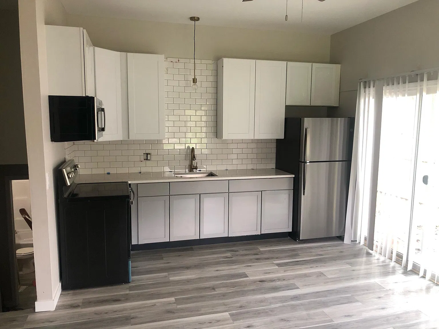 2 bed, 750 sqft, $1,200 — Photo 1