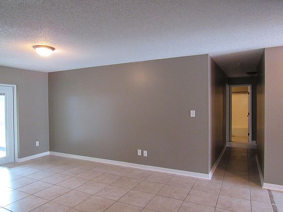 2nd image of 105 N Apollo Dr
