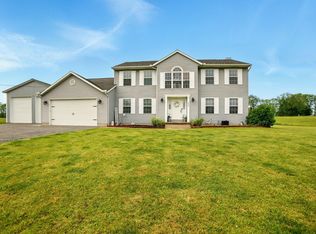 5534 W Clarksville Rd, Lake Odessa, MI 48849