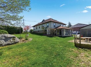 4263 Acushnet Ave, New Bedford, MA 02745