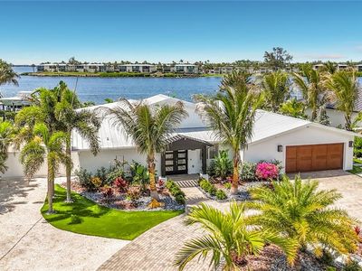 605 Key Royale Dr, Holmes Beach, FL, 34217