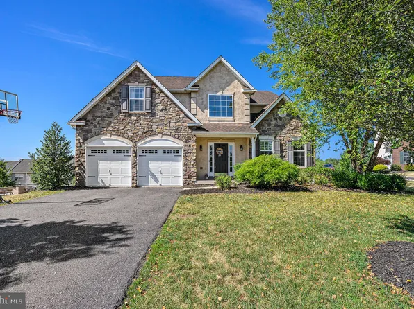 3978 Goshen Dr, Harleysville, PA 19438