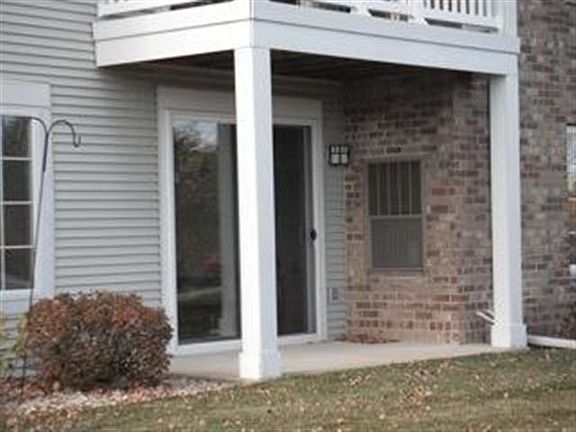 3rd image of 700 Herndon Dr