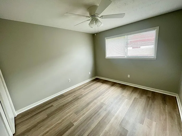 Pearl Manor — Photo 5