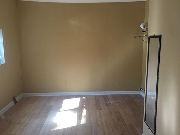 2nd image of 1621 Santa Anna Dr