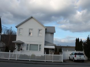 110 Franklin St, Jermyn, PA 18433