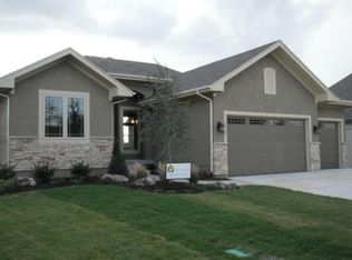 12109 W 164th St, Overland Park, KS 66062