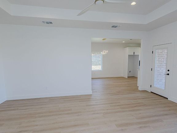 3rd image of 1413 14th St