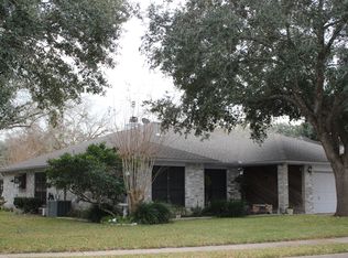 1203 Blyth Rd, Victoria, TX 77904