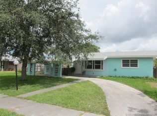 11721 SW 177th Ter, Miami, FL 33177