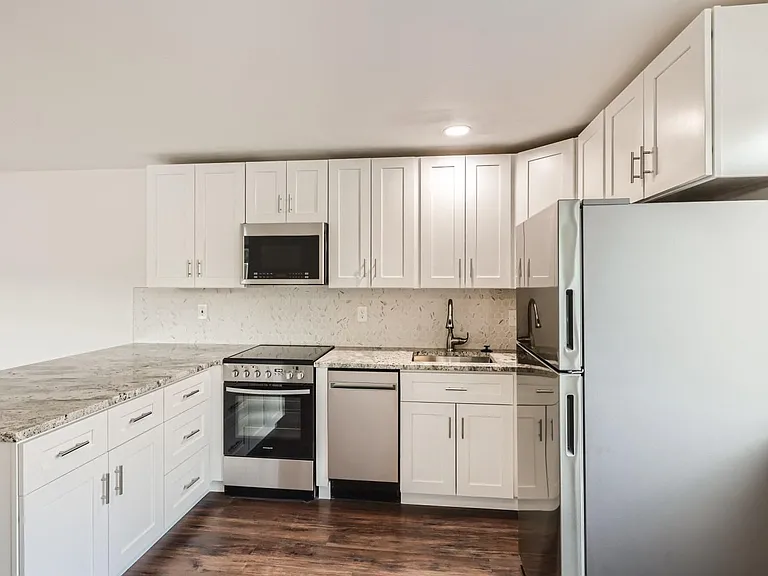2475 S Vine St #104 — Photo 2