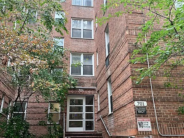 701 Gerald Court image 1 of 6