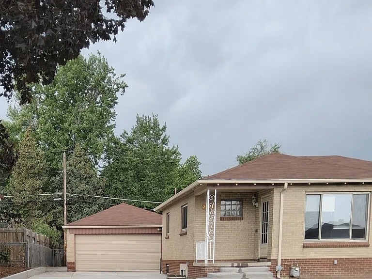 S Yates St — Photo 1