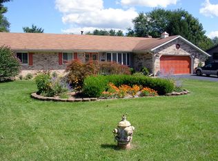 5709 Pineview Dr, Ypsilanti, MI 48197