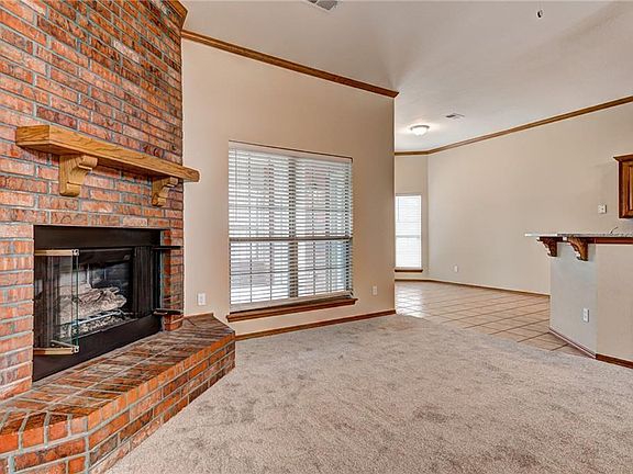 5th image of 1336 SW 131st Ter