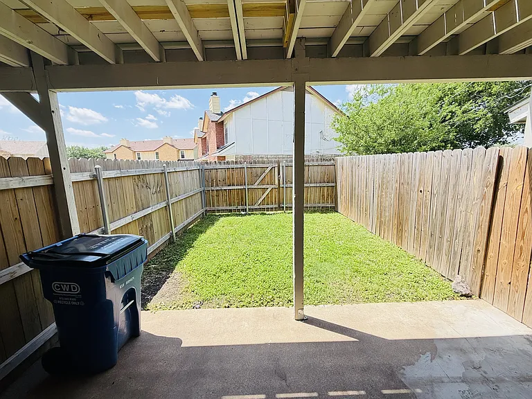 221 Meadow Ct #C — Photo 19