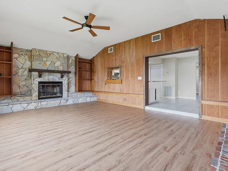 14505 Farm Hills Pl — Photo 9