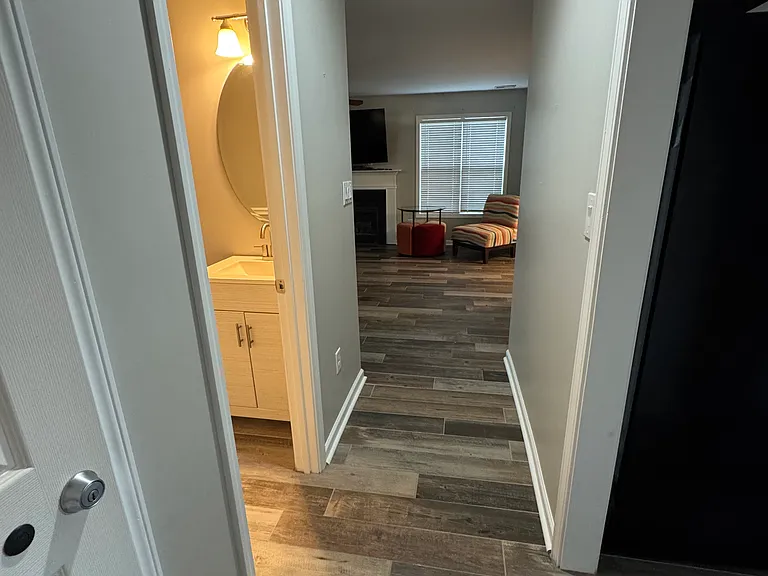 207 Bennington Dr — Photo 55