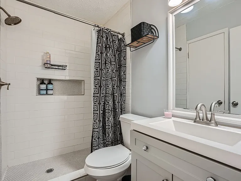 5475 Glen Haven Dr — Photo 8