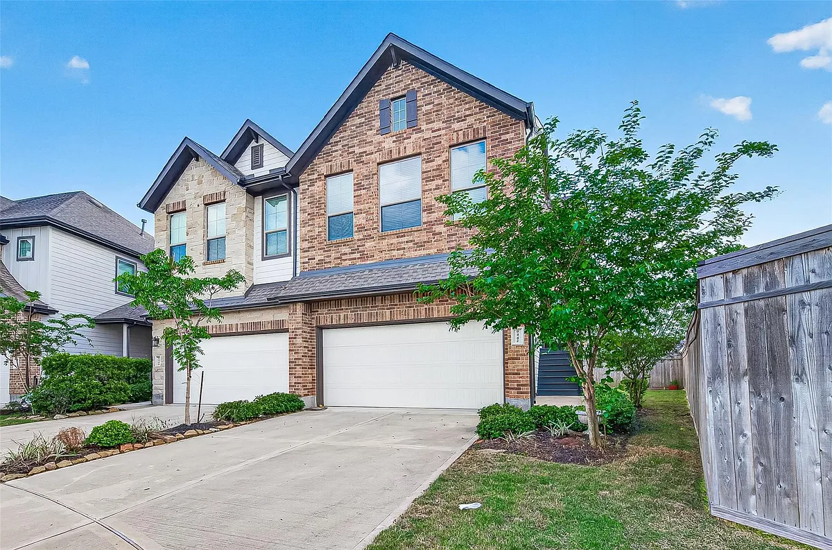 Building Photo - 9442 Starlight Oak Dr