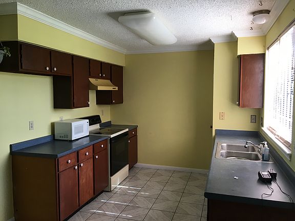 4th image of 2623 Woodwild Dr