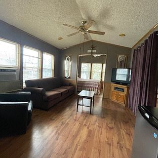 5th image of 490 Empire Rd #For133