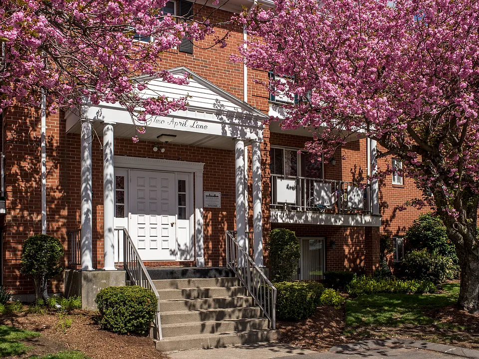 Minuteman Village