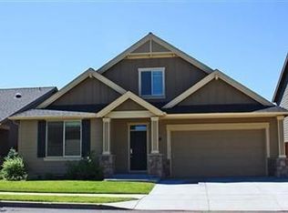 1140 NE Steins Pillar Dr, Prineville, OR 97754