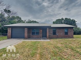 321 Berryhill Dr, Springtown, TX 76082