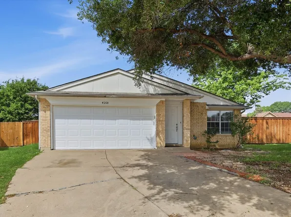 4208 Ocho Rios Dr, Fort Worth, TX 76137