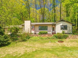 70 Melton Rd, Candler, NC 28715