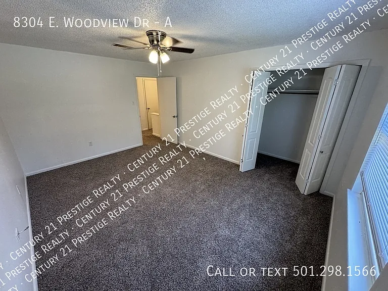 8304 Woodview Dr E #A — Photo 10