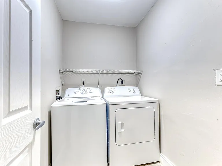 660 Coventry St #6 — Photo 12