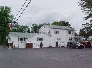 1305 Valley Rd, Pottsville, PA 17901